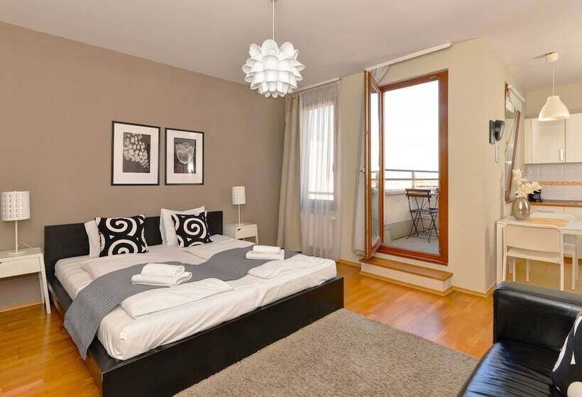 Студия Стандарт, Central Passage Apartments By Vagabond