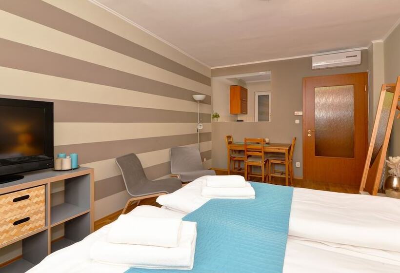 חדר סטודיו סטנדרד, Central Passage Apartments By Vagabond