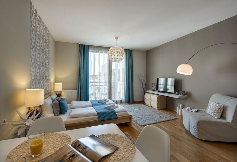 Студия Superior, Central Passage Apartments By Vagabond