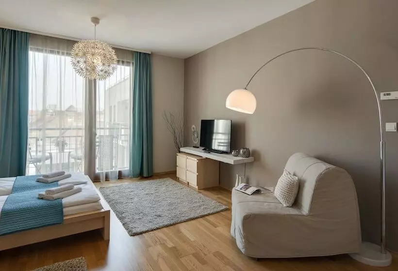 スーペリアスタジオ, Central Passage Apartments By Vagabond