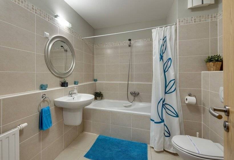 סטודיו סופריור, Central Passage Apartments By Vagabond