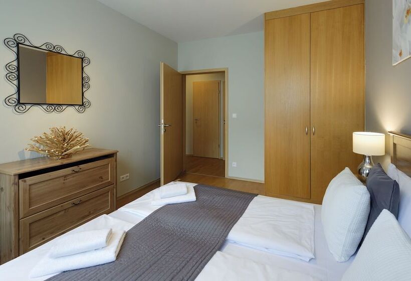 דירת שני חדרים, Central Passage Apartments By Vagabond