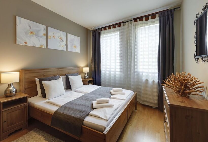 דירת שני חדרים, Central Passage Apartments By Vagabond