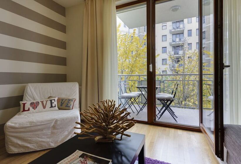 דירת שני חדרים, Central Passage Apartments By Vagabond