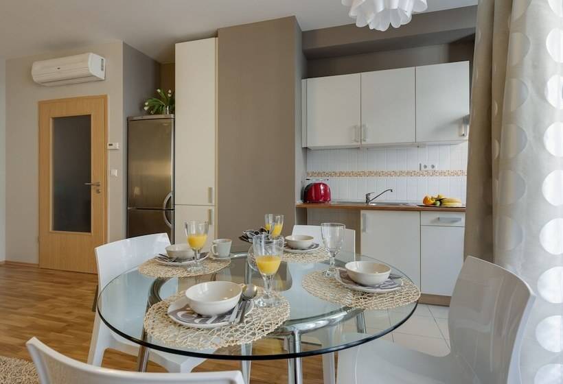 Апартаменты 1 Спальня, Central Passage Apartments By Vagabond