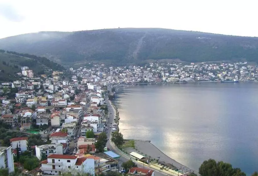Standard Yhden Hengen Huone Parveke, Amvrakia