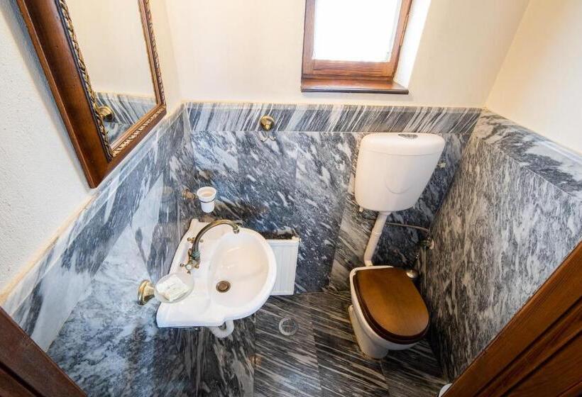 סוויטה דלוקס, Archontiko Naoumidi