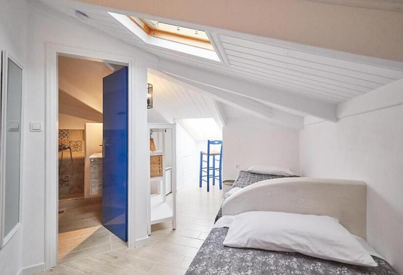 اتاق عادی, Atheras