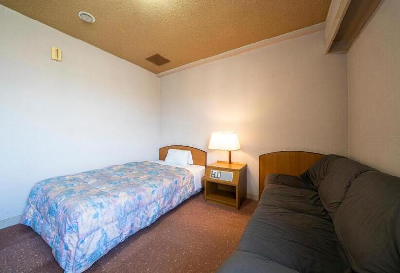 带双人床的基本房间, Hisai Green