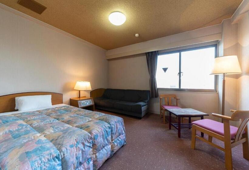 带双人床的基本房间, Hisai Green