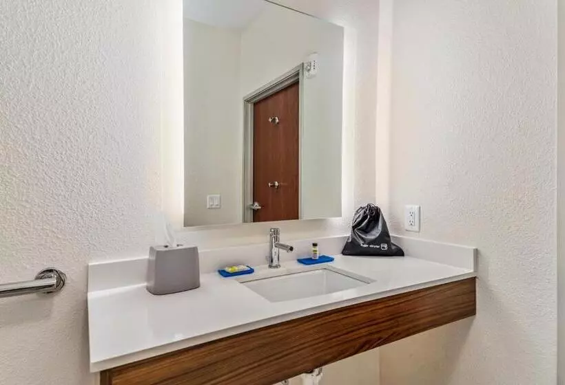 身障者適用スタンダードルーム, Holiday Inn Express Suites Van Buren Ft Smith Area, An Ihg