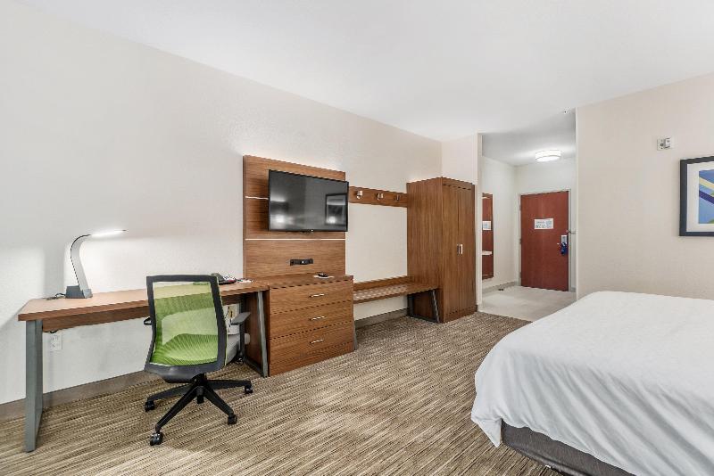 带大床的套房, Holiday Inn Express Suites Van Buren Ft Smith Area, An Ihg