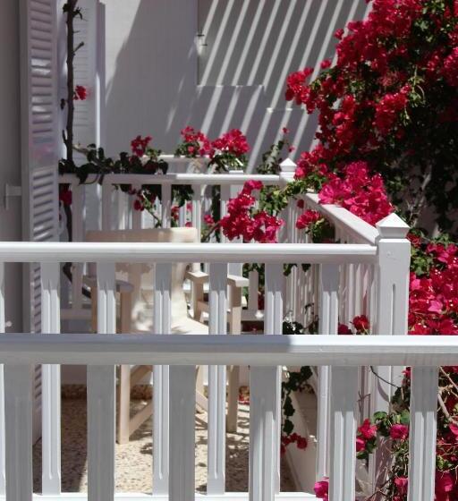 إستوديو قياسى مطلة على الجبل, Kamari