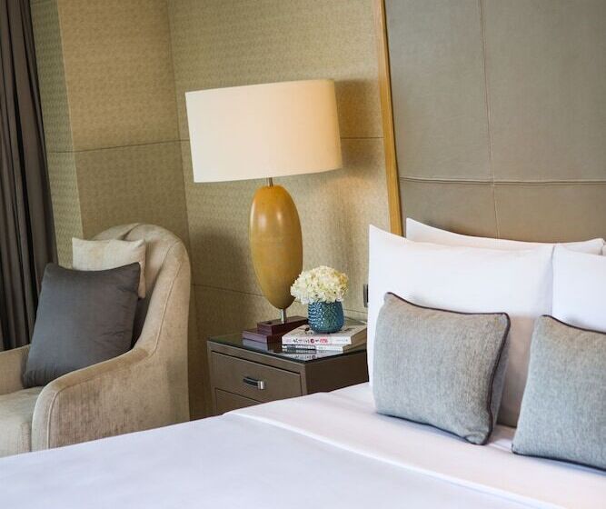 اتاق لوکس با بالکن, Renaissance Sanya Haitang Bay Resort