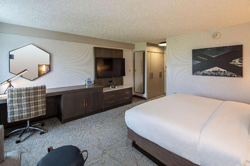 اتاق استاندارد با تخت بزرگ, Renaissance Sanya Haitang Bay Resort