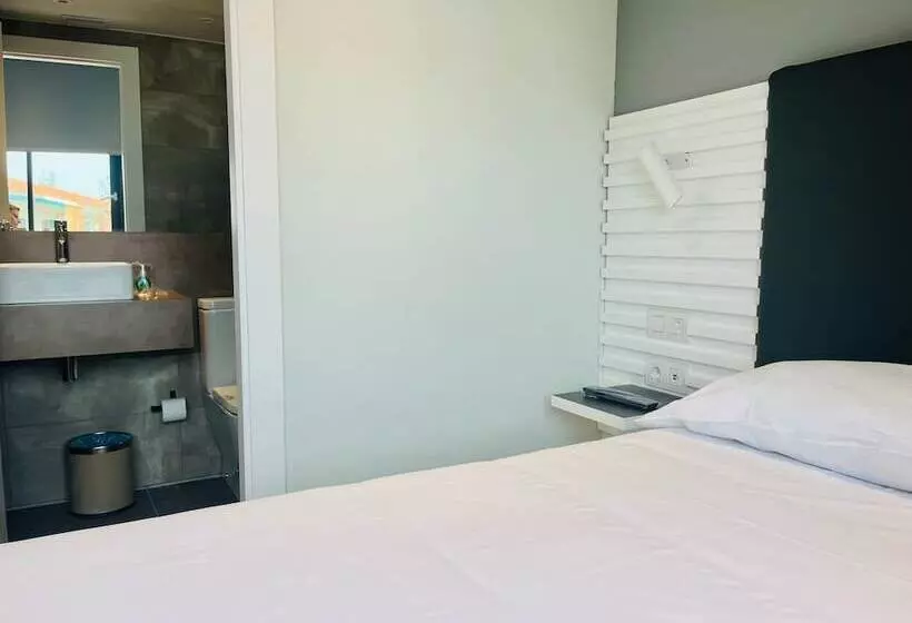اتاق عادی یک تخته, Sitges