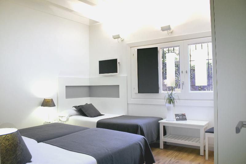 スタンダードトリプルルーム, Sitges