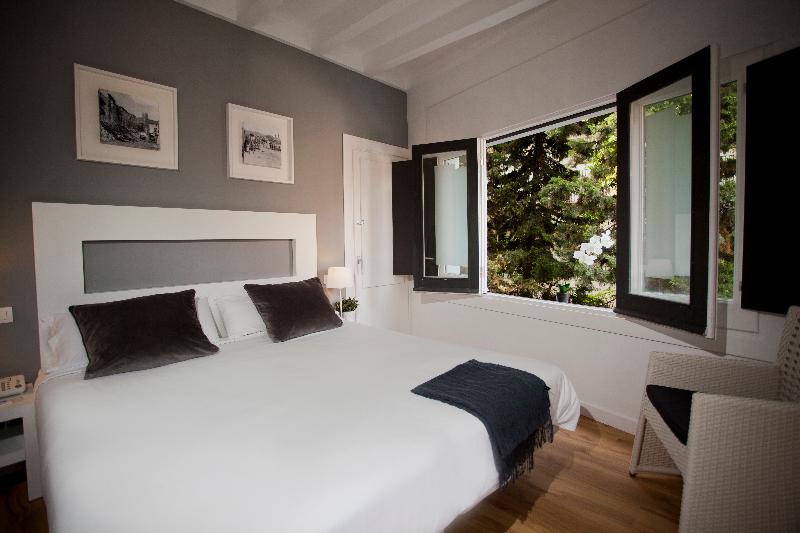 スタンダード４人部屋, Sitges