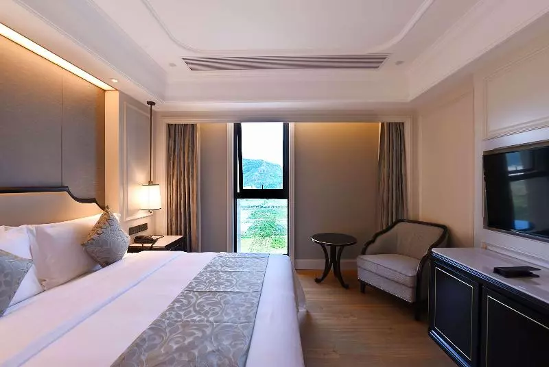 اتاق سوپریور سه تخته, Sitges