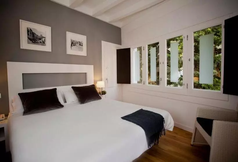 اتاق استاندارد, Sitges