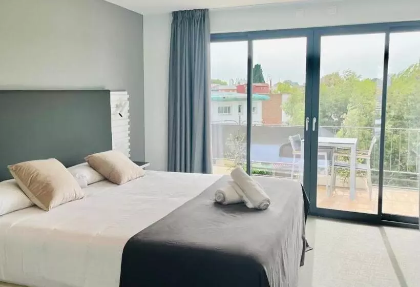 اتاق استاندارد با بالکن, Sitges