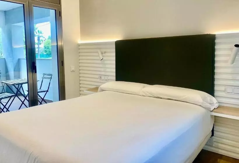 اتاق عادی یک تخته, Sitges