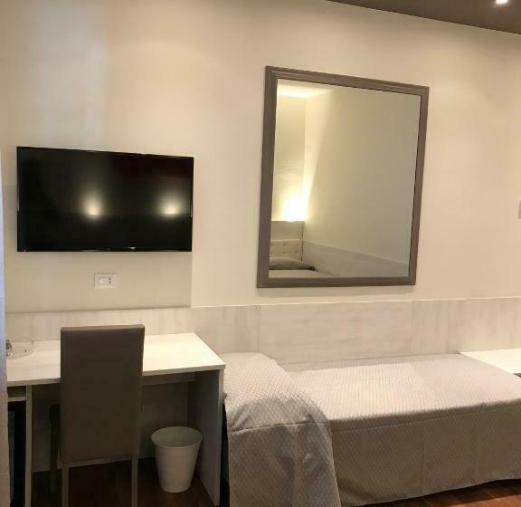 اتاق استاندارد سه نفره, Nova