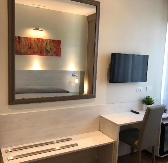 اتاق استاندارد یک نفره, Nova