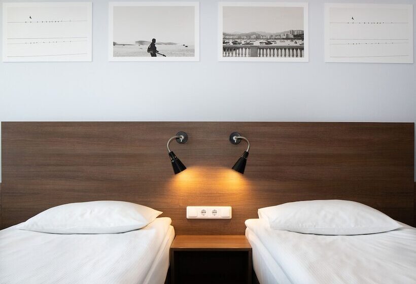 اتاق استاندارد, Corner