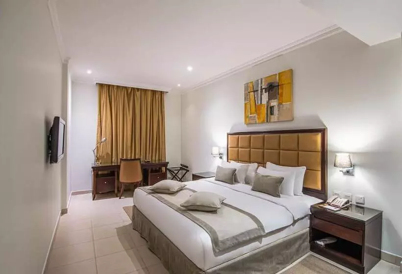 سوییت جونیور, Corp Executive Hotel Doha Suites