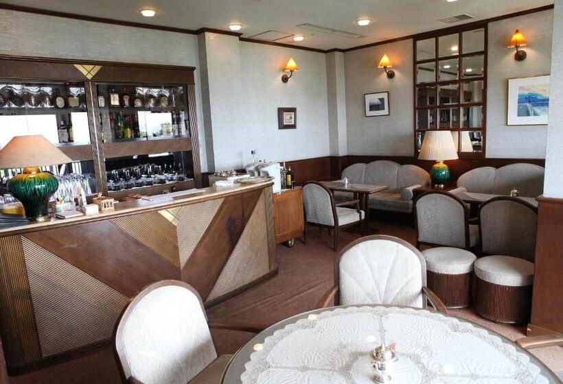 جناح مطلّ علي البحر, Gamagori Classic