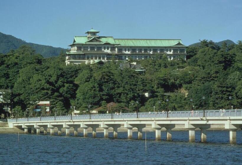 غرفة قياسية, Gamagori Classic