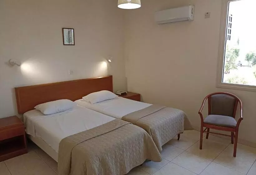 家族用アパートメント, Mandalena Hotel Apartments