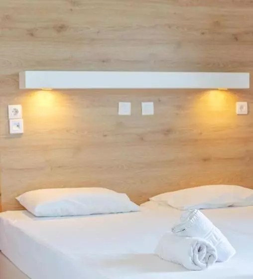 Standard Kolmen Hengen Huone Parveke, Simple Hotel Hersonissos Sun