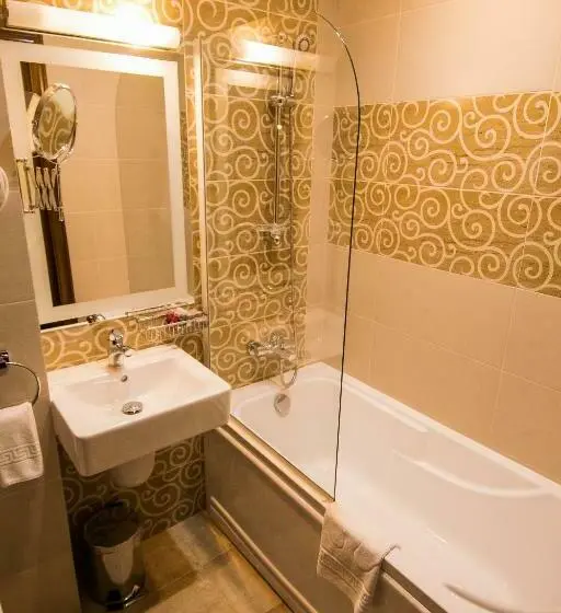 اتاق استاندارد, Balada