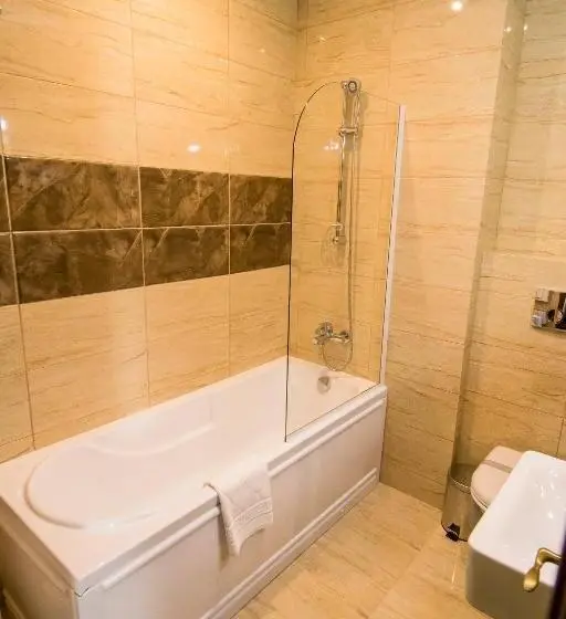 اتاق استاندارد, Balada