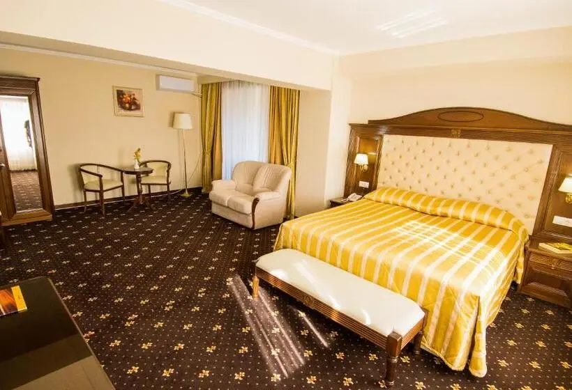 اتاق لوکس, Balada