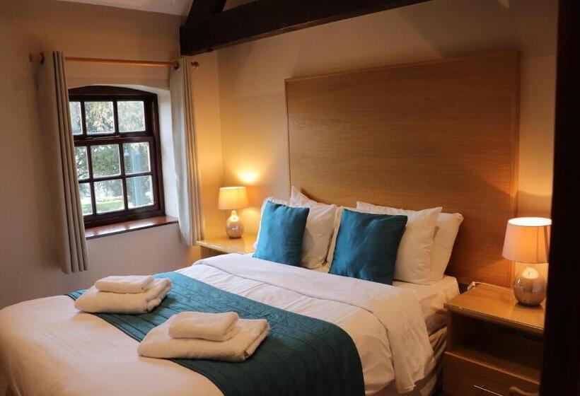 침실 2개 아파트, Rutland Hall