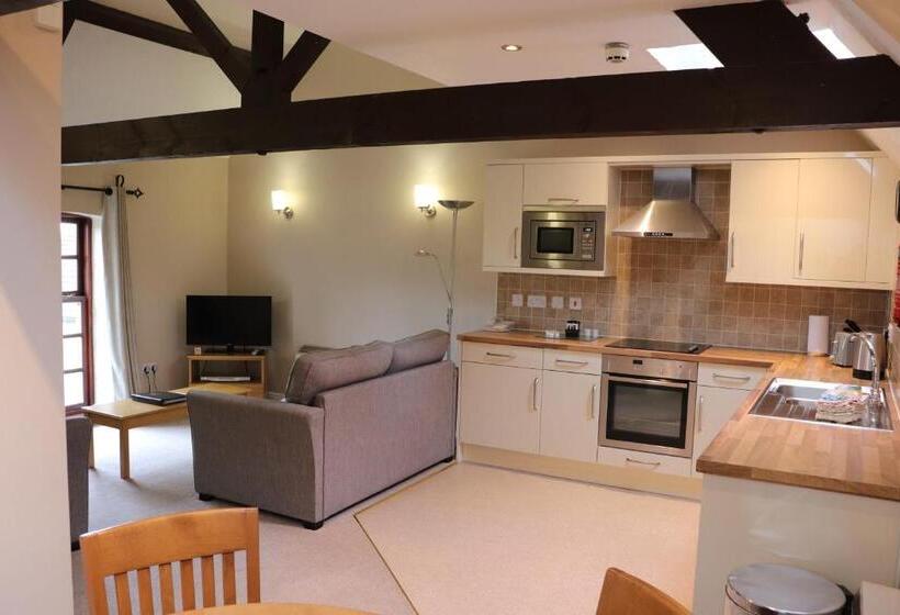 침실 2개 아파트, Rutland Hall