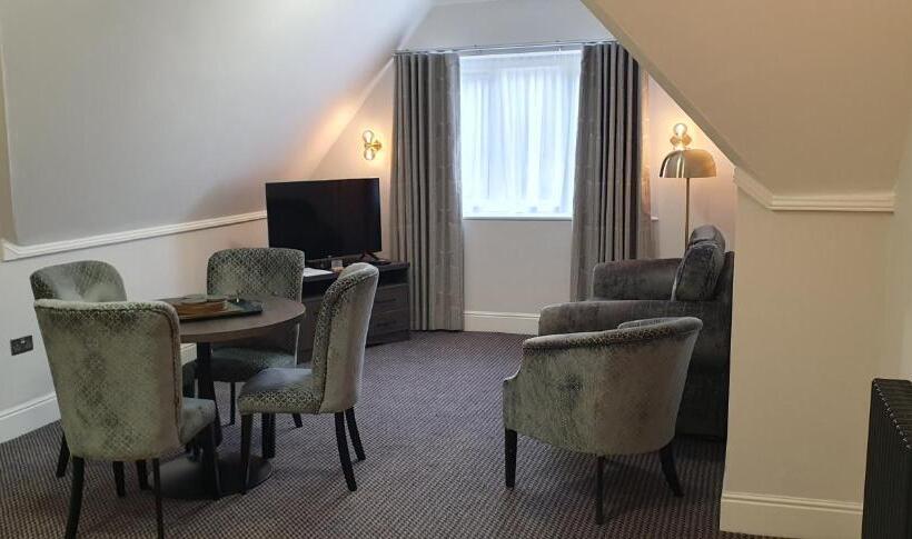 2침실 프리미엄 아파트, Rutland Hall