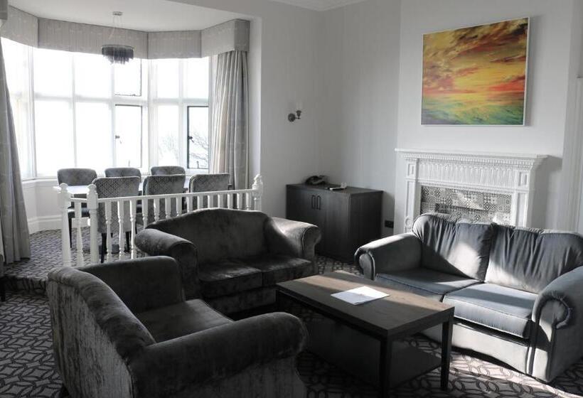 3침실 스위트, Rutland Hall