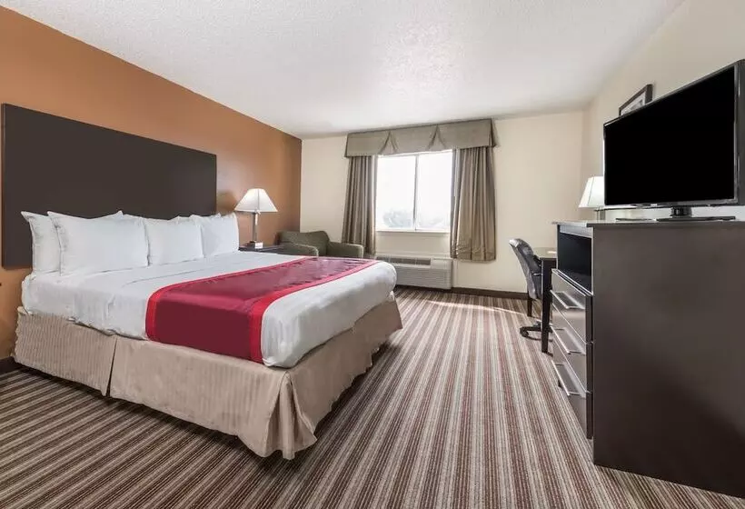 スイート, Days Inn & Suites By Wyndham Dallas