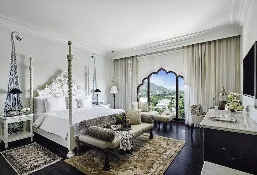 デラックスルーム, Fairmont Jaipur