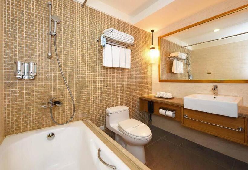 غرفة عائلية مطلّة علي البحر, Fullon Hotel Hualien