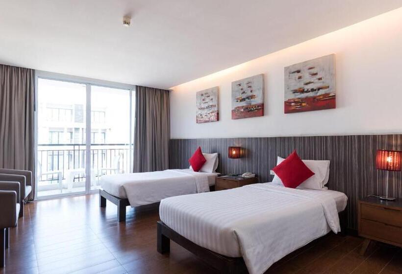 琮城市景观的豪华间, J Pattaya