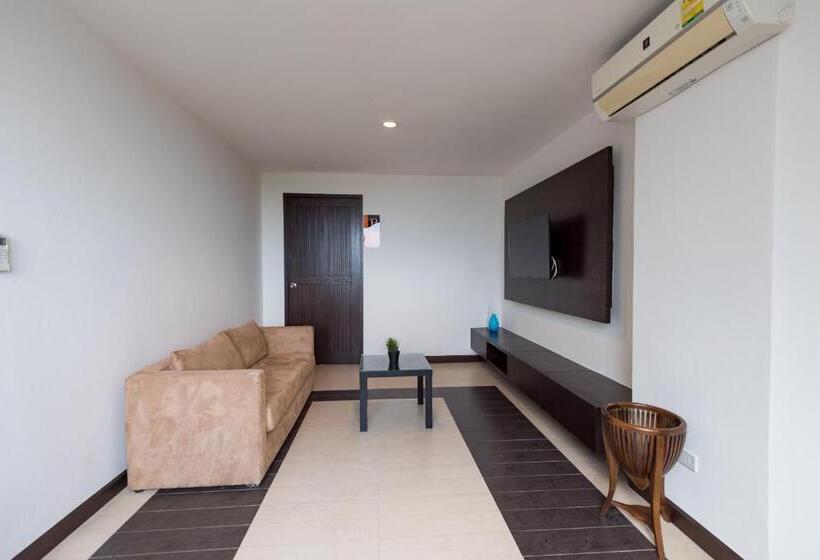 豪华家庭房间, J Pattaya