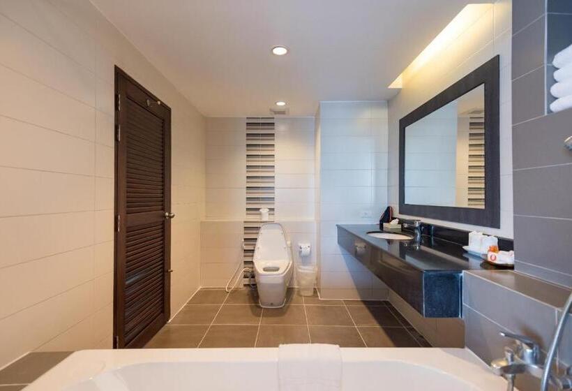 豪华家庭房间, J Pattaya