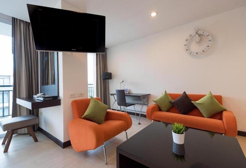 豪华家庭房间, J Pattaya