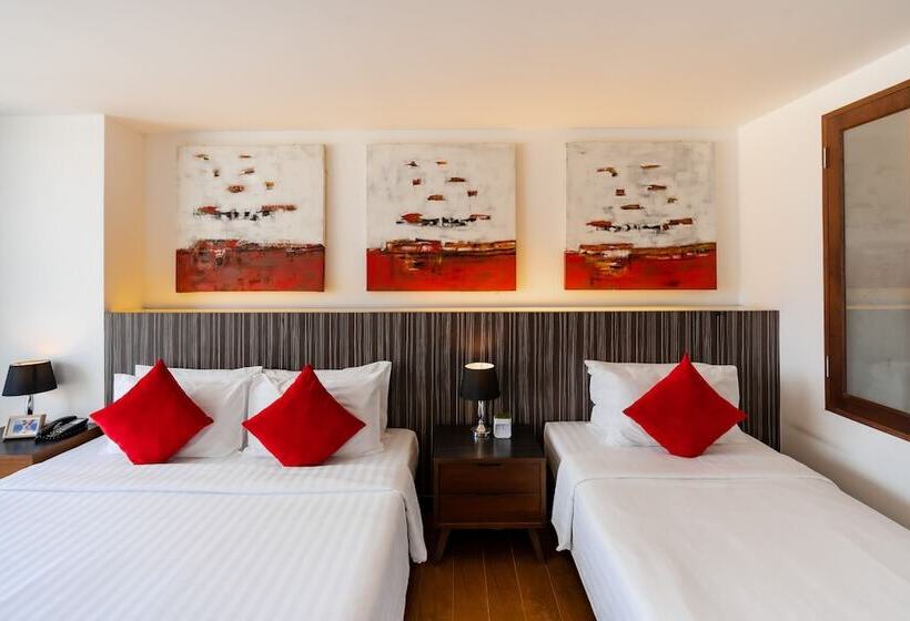 Трехместный Номер Deluxe, J Pattaya