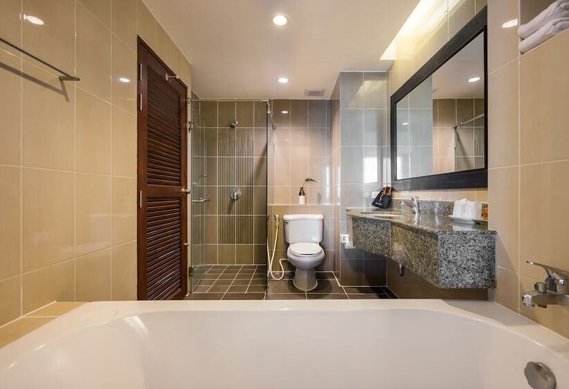 琮城市景观的豪华间, J Pattaya